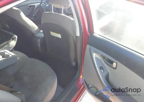 2014 Hyundai Elantra Se z USA, uszkodzony, nr VIN 5NPDH4AE0EH540387